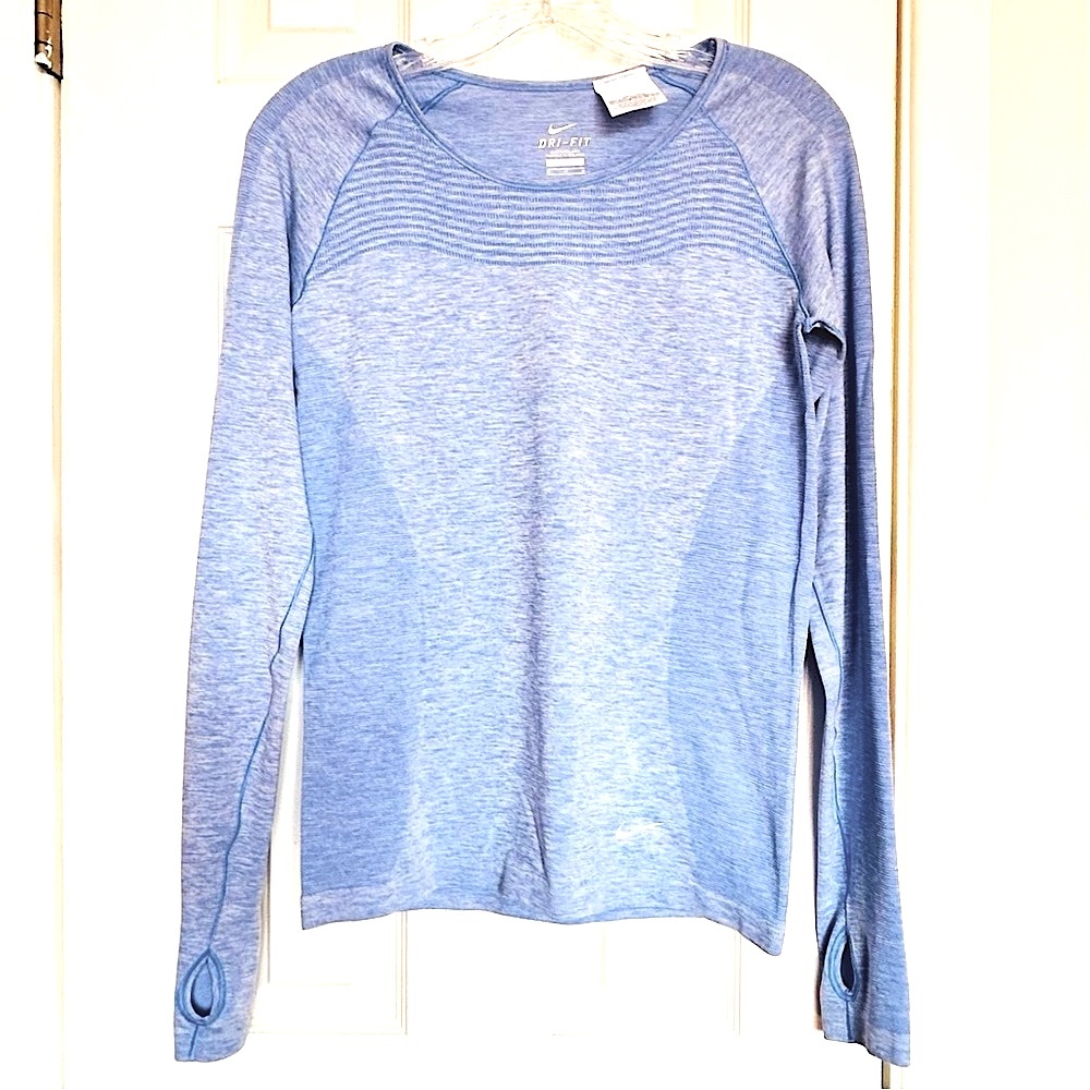 Nike Women's Light Blue Dri-Fit Long Sleeve Top Size M